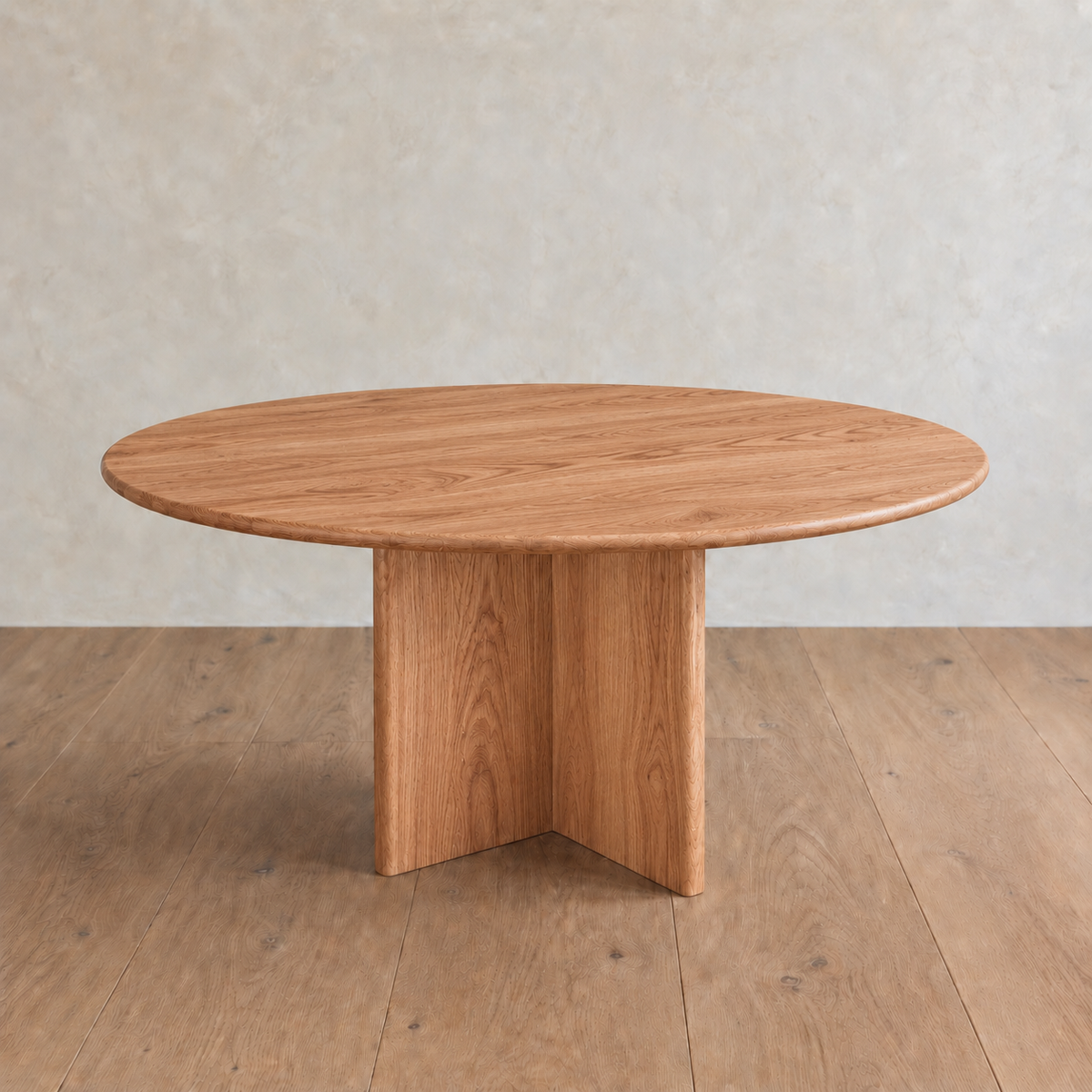 Round dining table in red oak