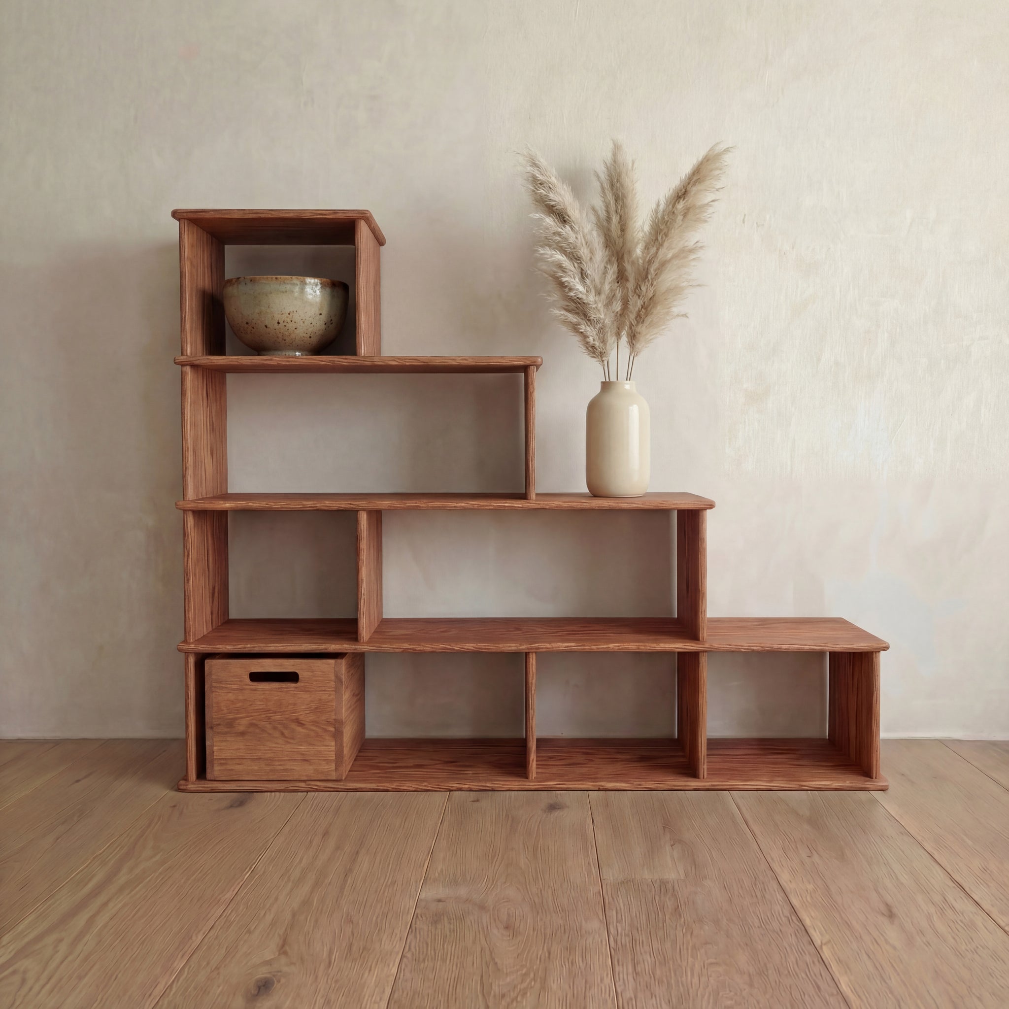 Step bookcase in solid wood