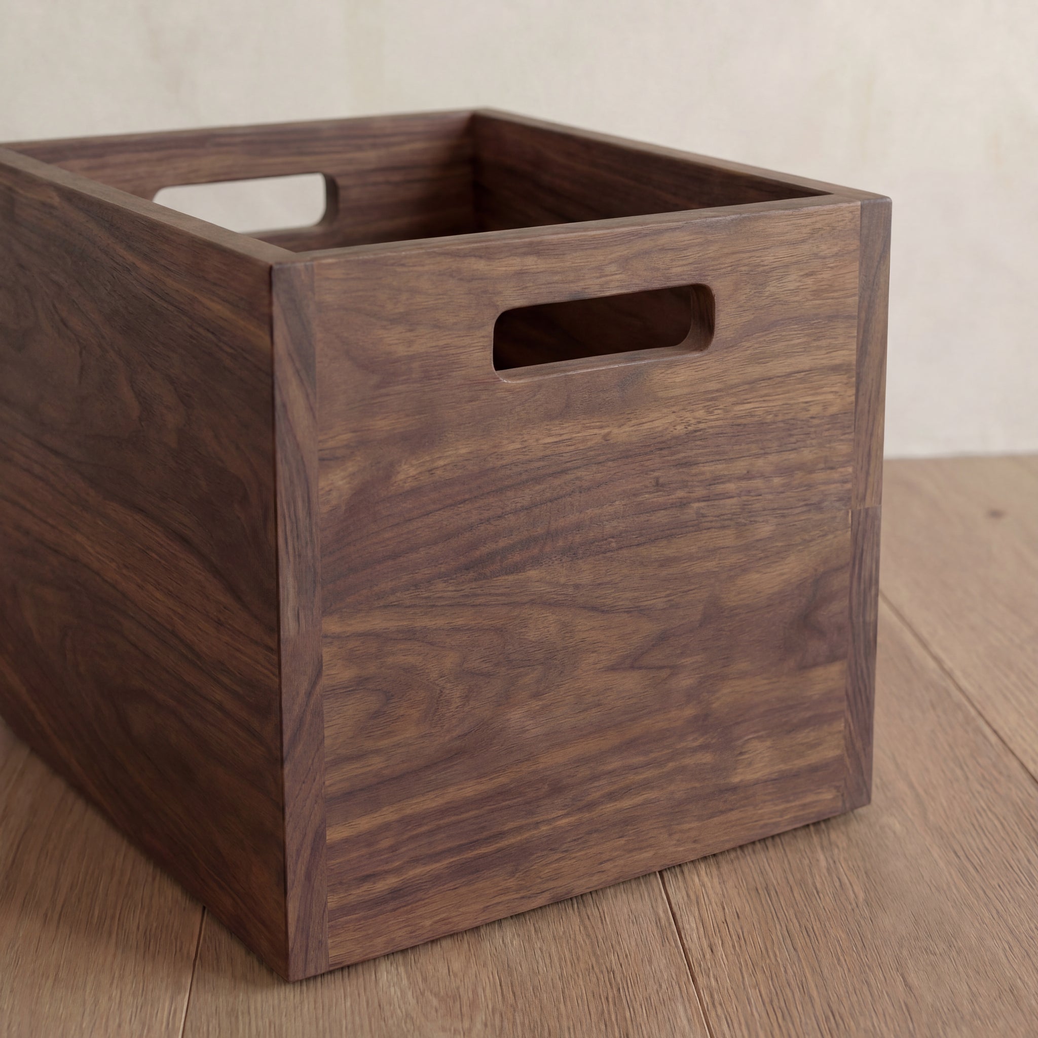 walnut storage box details